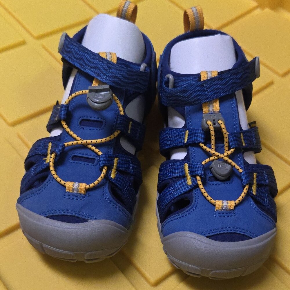 Size 2 - Keens - Seacamp II - Cobalt Blue - NIB